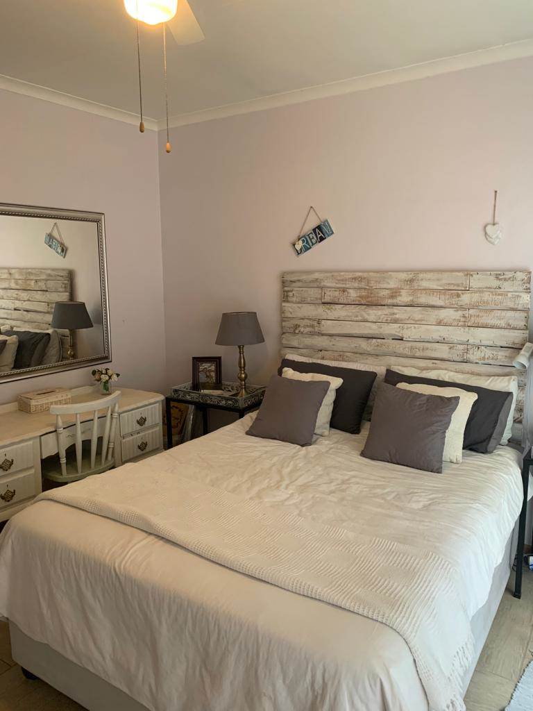 4 Bedroom Property for Sale in Flimieda North West